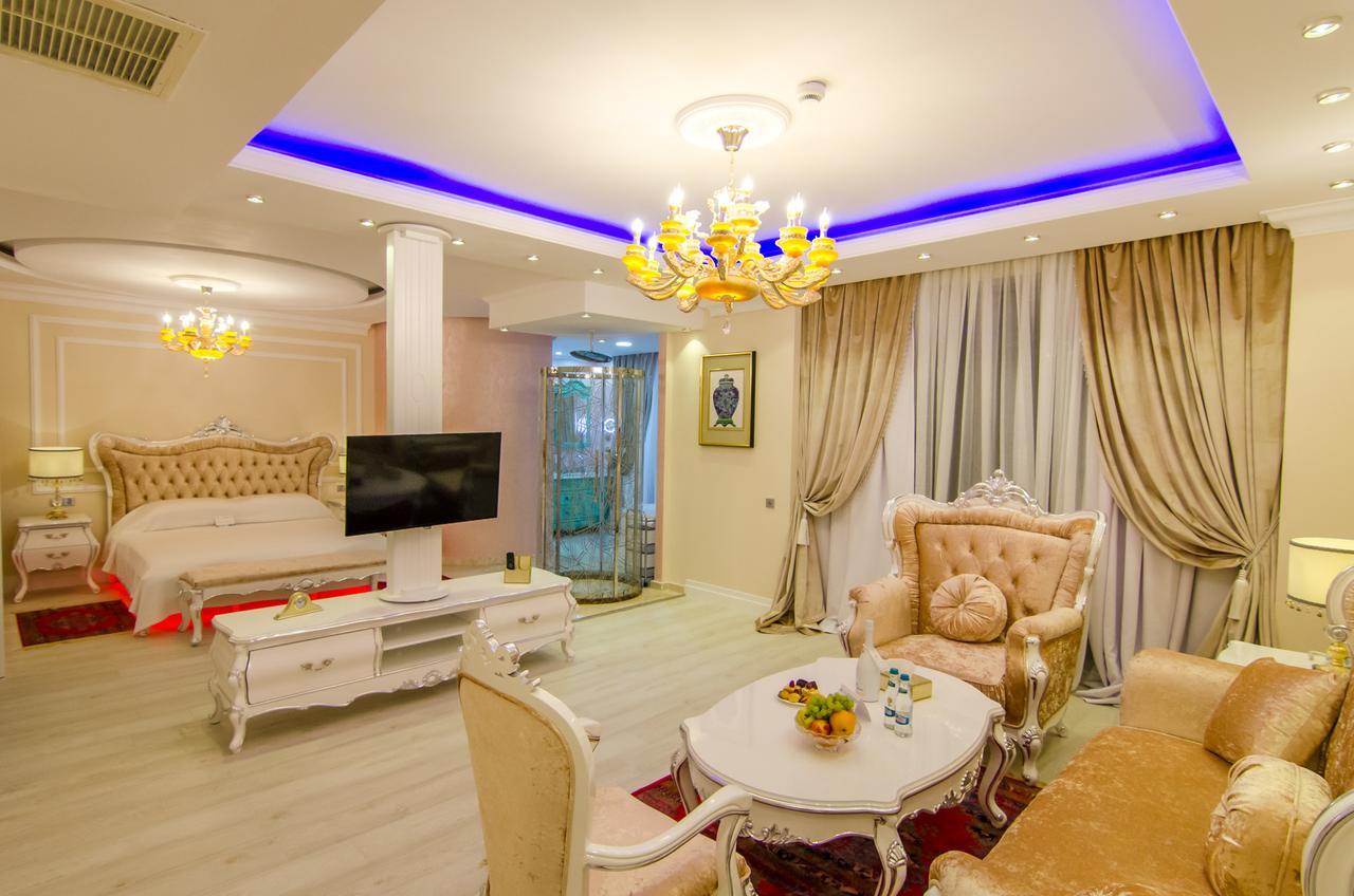 Phoenicia Royal Hotel Năvodari Exteriör bild